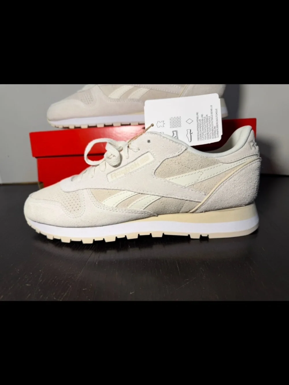 Reebok Classic Leather Running Shoes Sneakers Chalk/Sand/White Unisex M9.5/W11